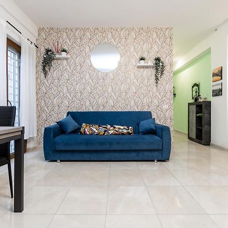 Lotus - Appartamento Sul Mare A Ostia Con Giardino Relax Экстерьер фото